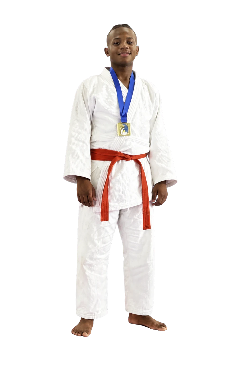 Judoka adolescent du club avec sa médaille